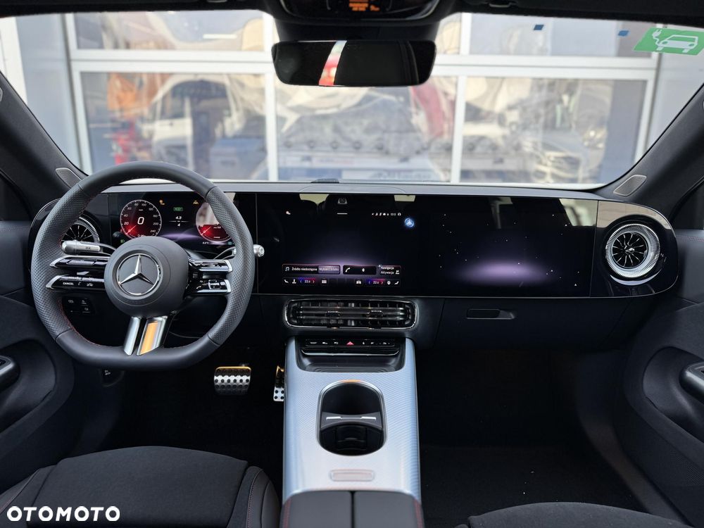 Mercedes-Benz CLA - 15