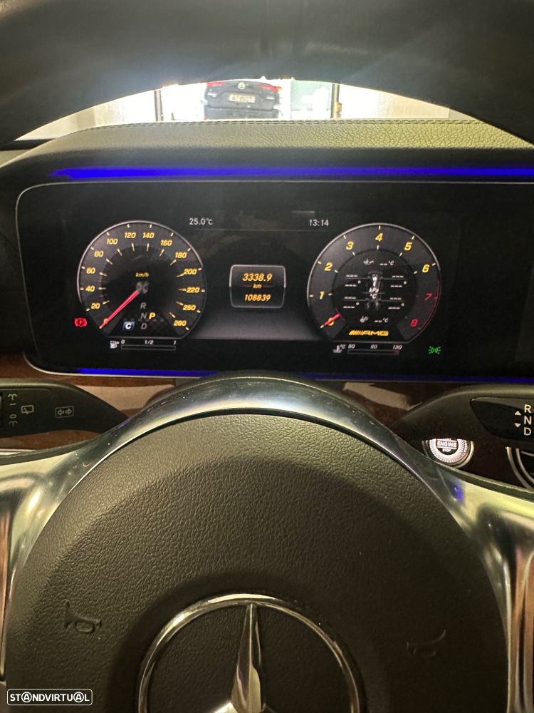 Mercedes-Benz E 53 AMG 4-Matic+ - 24
