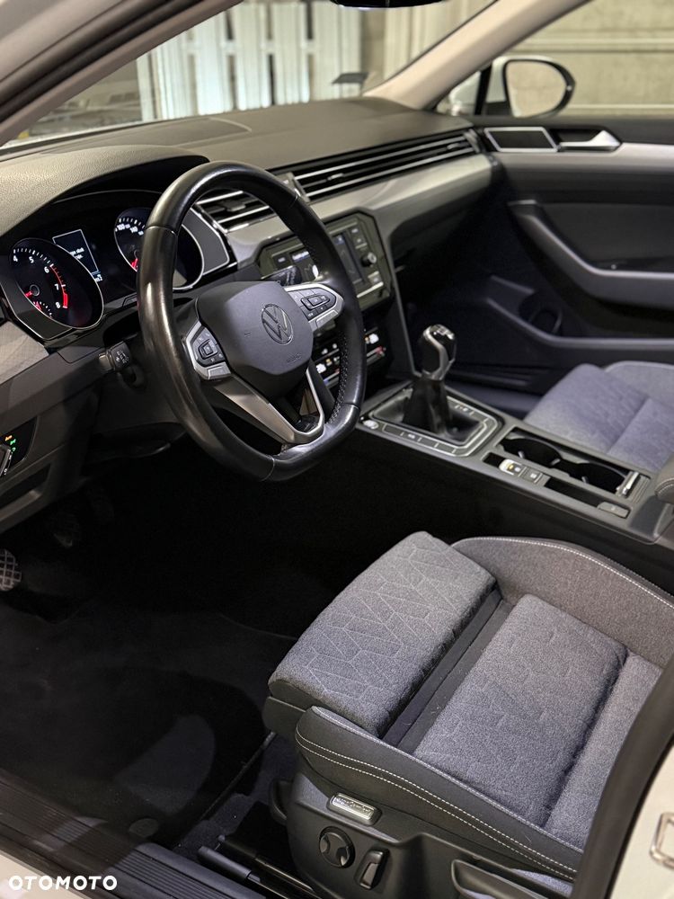 Volkswagen Passat 1.5 TSI EVO Business - 16