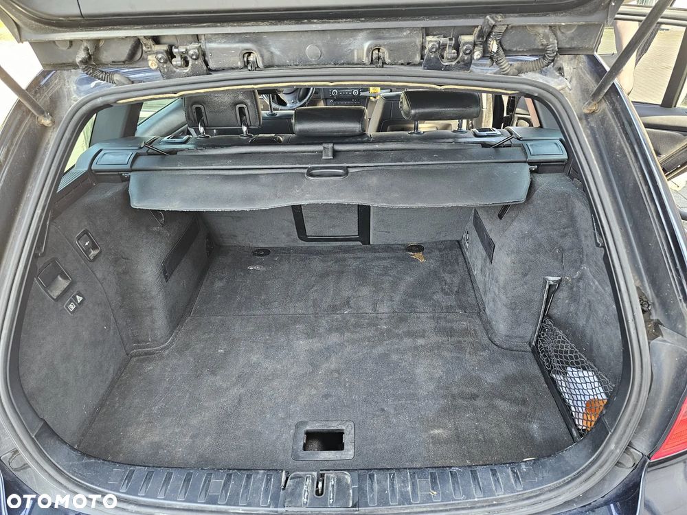 BMW Seria 3 318d - 12