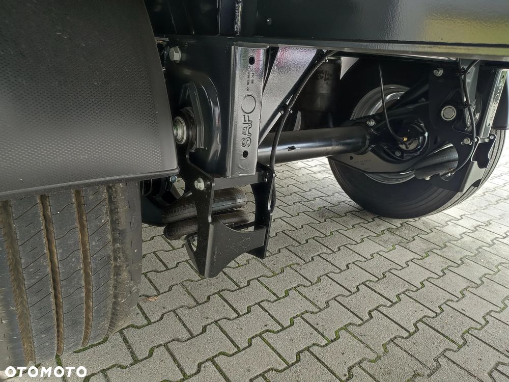 Schwarzmuller S1 - 10