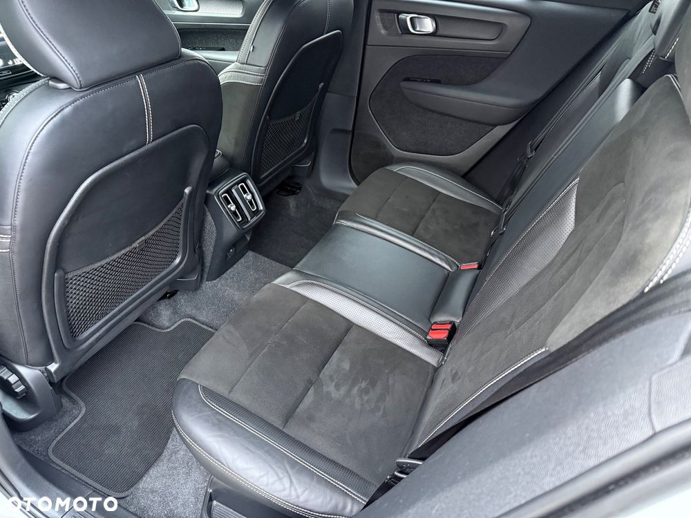 Volvo XC 40 D3 SCR R-Design - 39