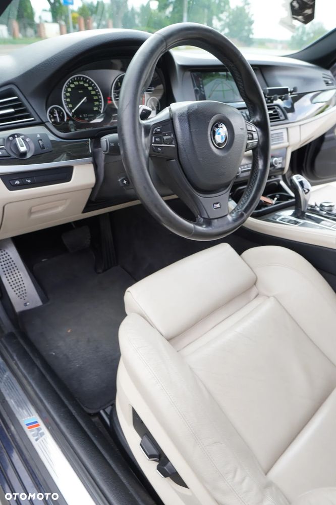 BMW Seria 5 530d xDrive Sport-Aut - 4