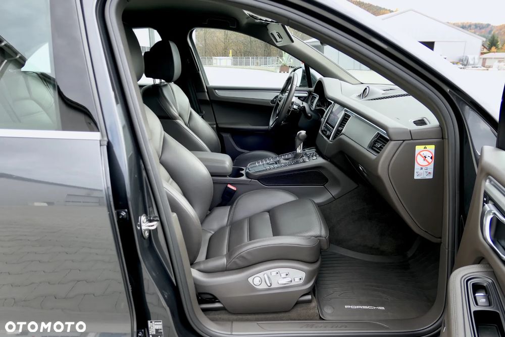 Porsche Macan Standard - 15
