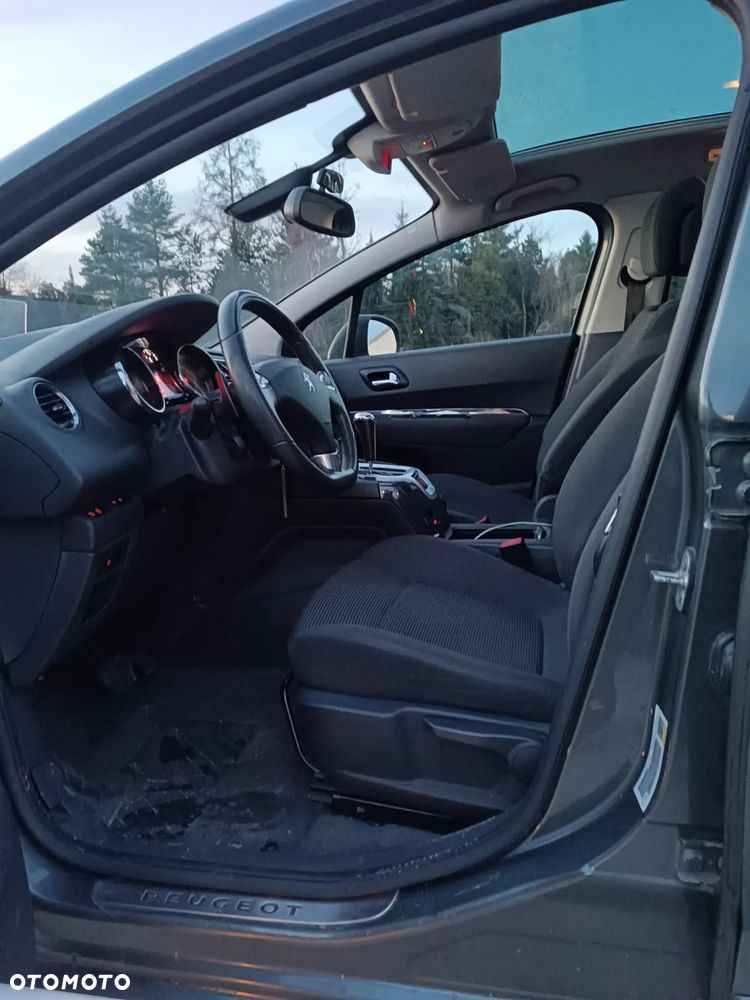 Peugeot 5008 - 10