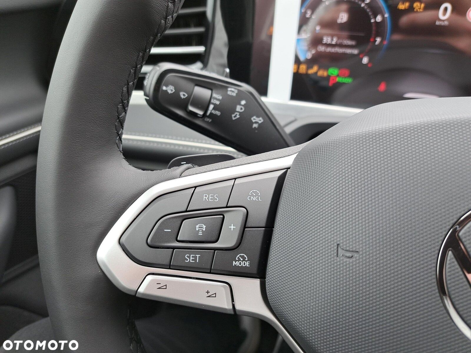 Volkswagen Passat - 29
