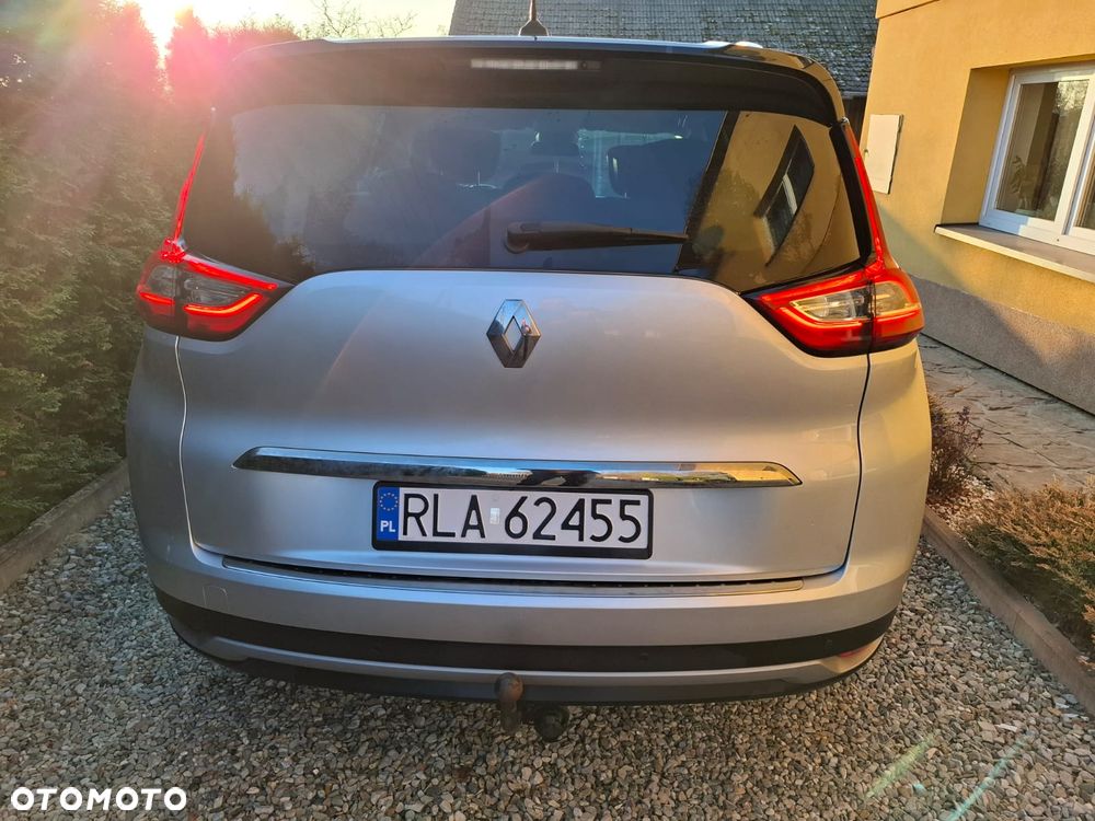 Renault Grand Scenic - 9