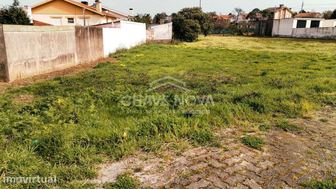 Terreno de 400m2 p/ Construção de Moradia de 2 andares, em Grijó - Grande imagem: 2/8