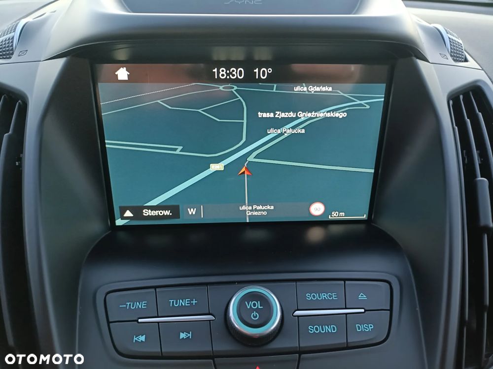 Ford Kuga 1.5 EcoBoost 2x4 Titanium - 32