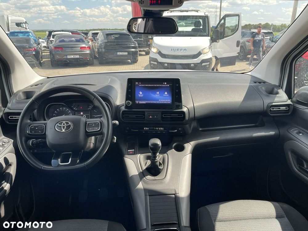 Toyota Proace City Verso 1.2 Turbo L2 Shuttle - 9