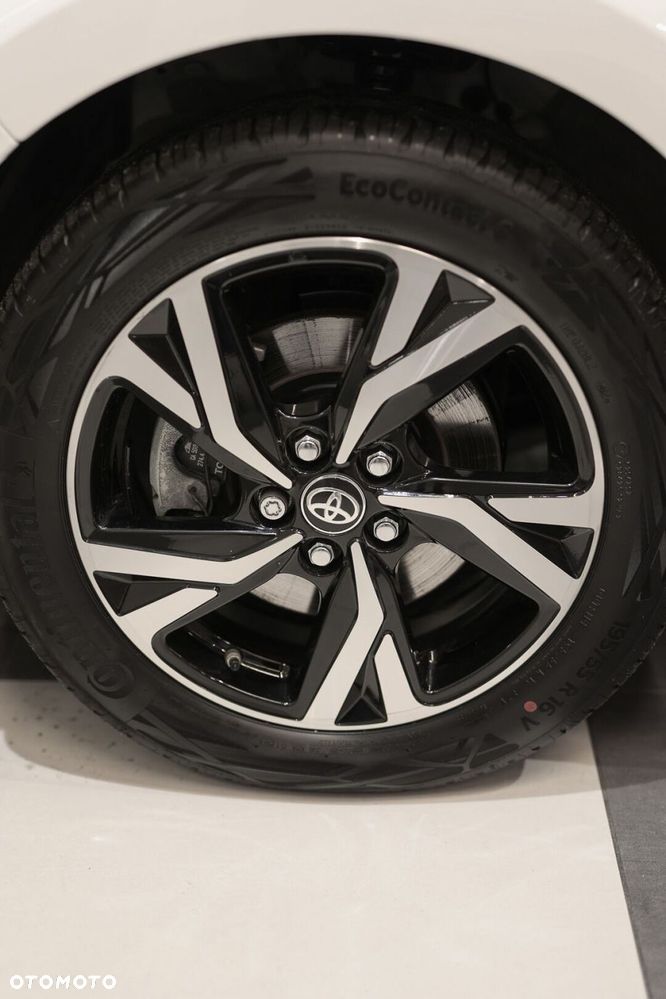 Toyota Yaris Hybrid 1.5 Style - 27