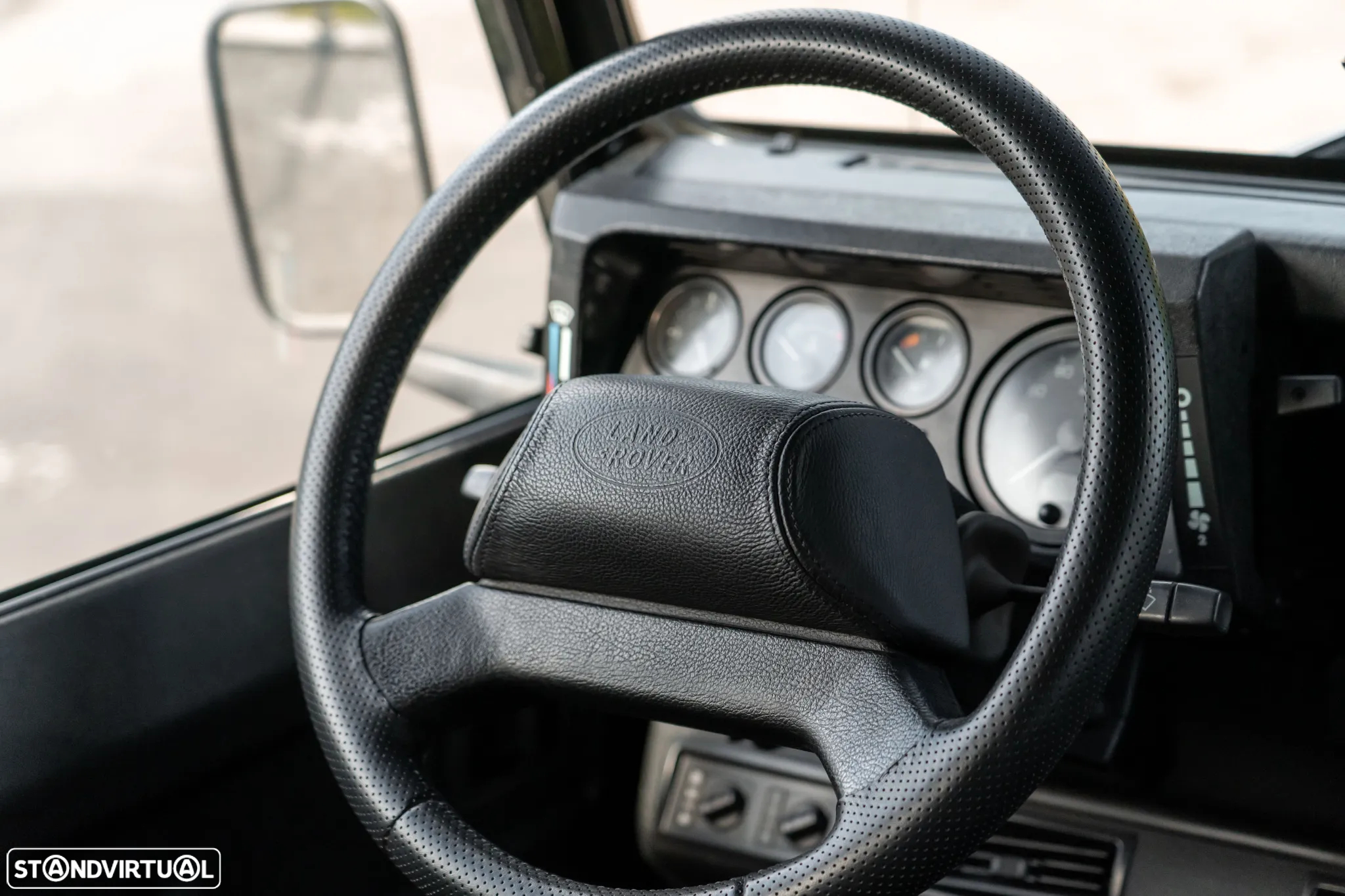 Land Rover Defender 110 SW 2.5 Td5 SE - 14