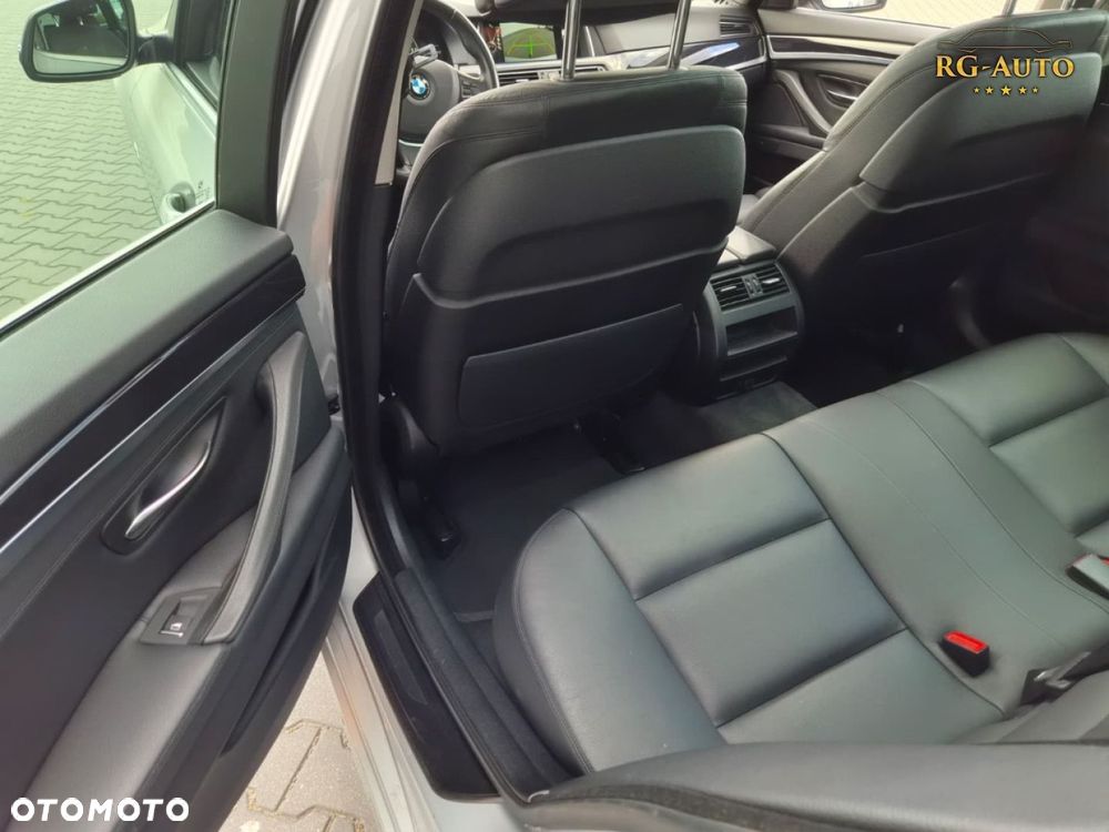 BMW Seria 5 525d xDrive Luxury Line - 35