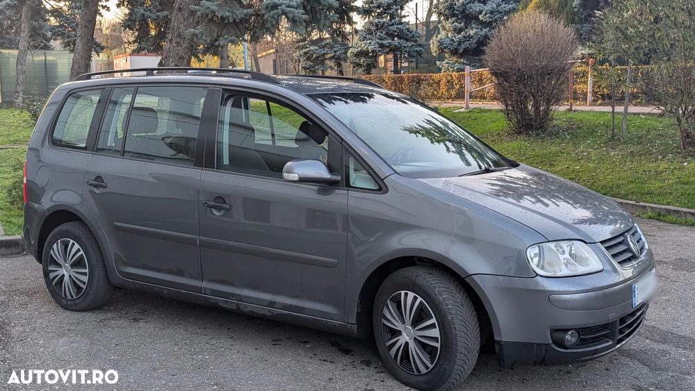 Volkswagen Touran 1.9TDI Highline - 2