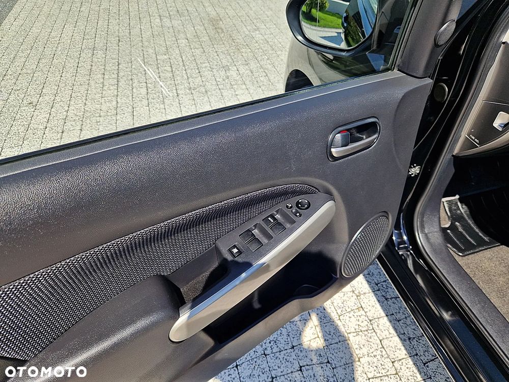 Mazda 2 1.3 Exclusive - 21
