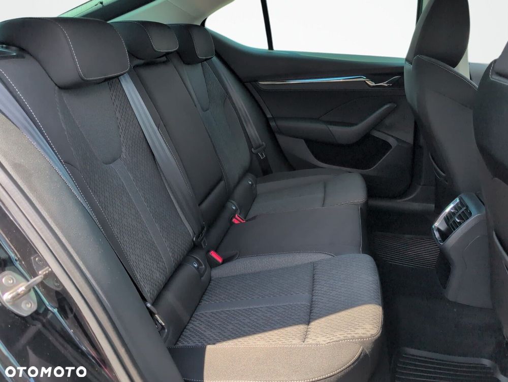 Skoda Octavia 1.5 TSI ACT Style - 13