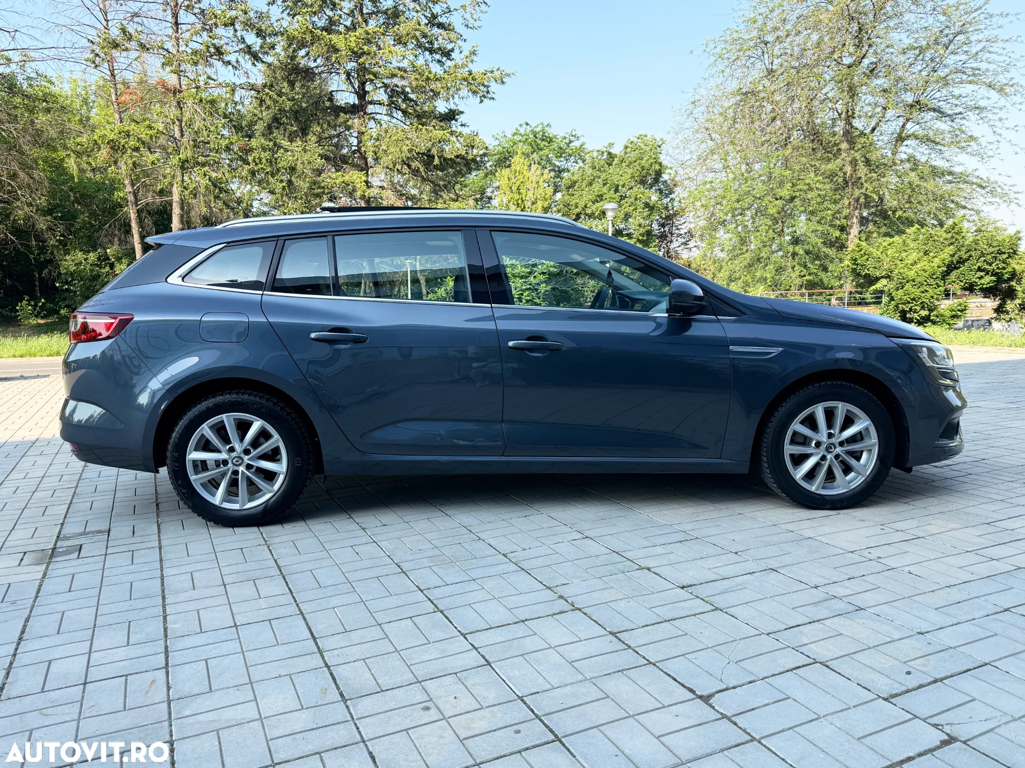 Renault Megane Energy dCi Intens - 12