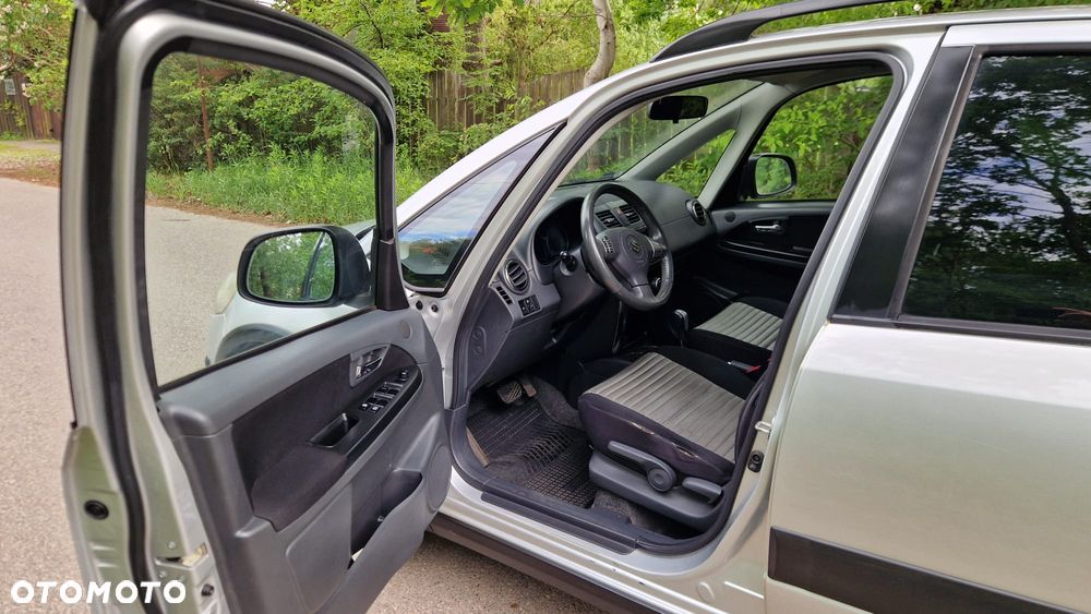Suzuki SX4 1.6 Premium - 15