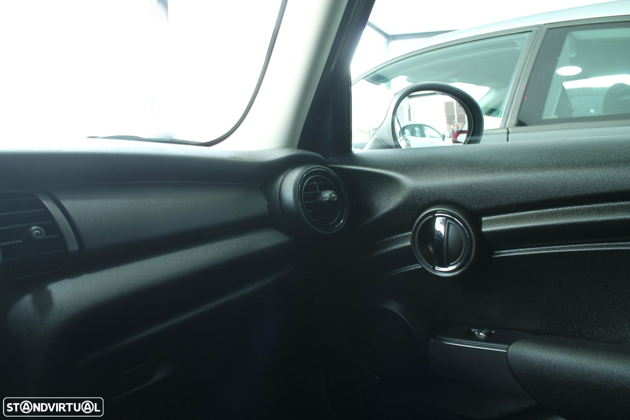 MINI 5 Portas One D - 21