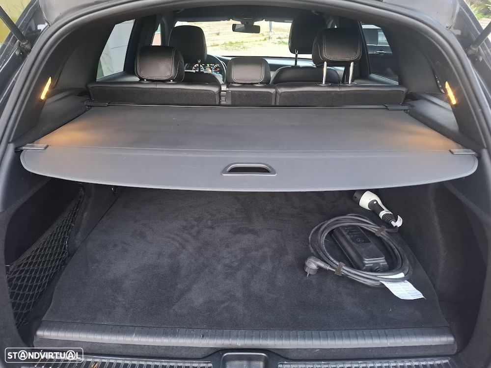 Mercedes-Benz GLC 300 e 4Matic - 53