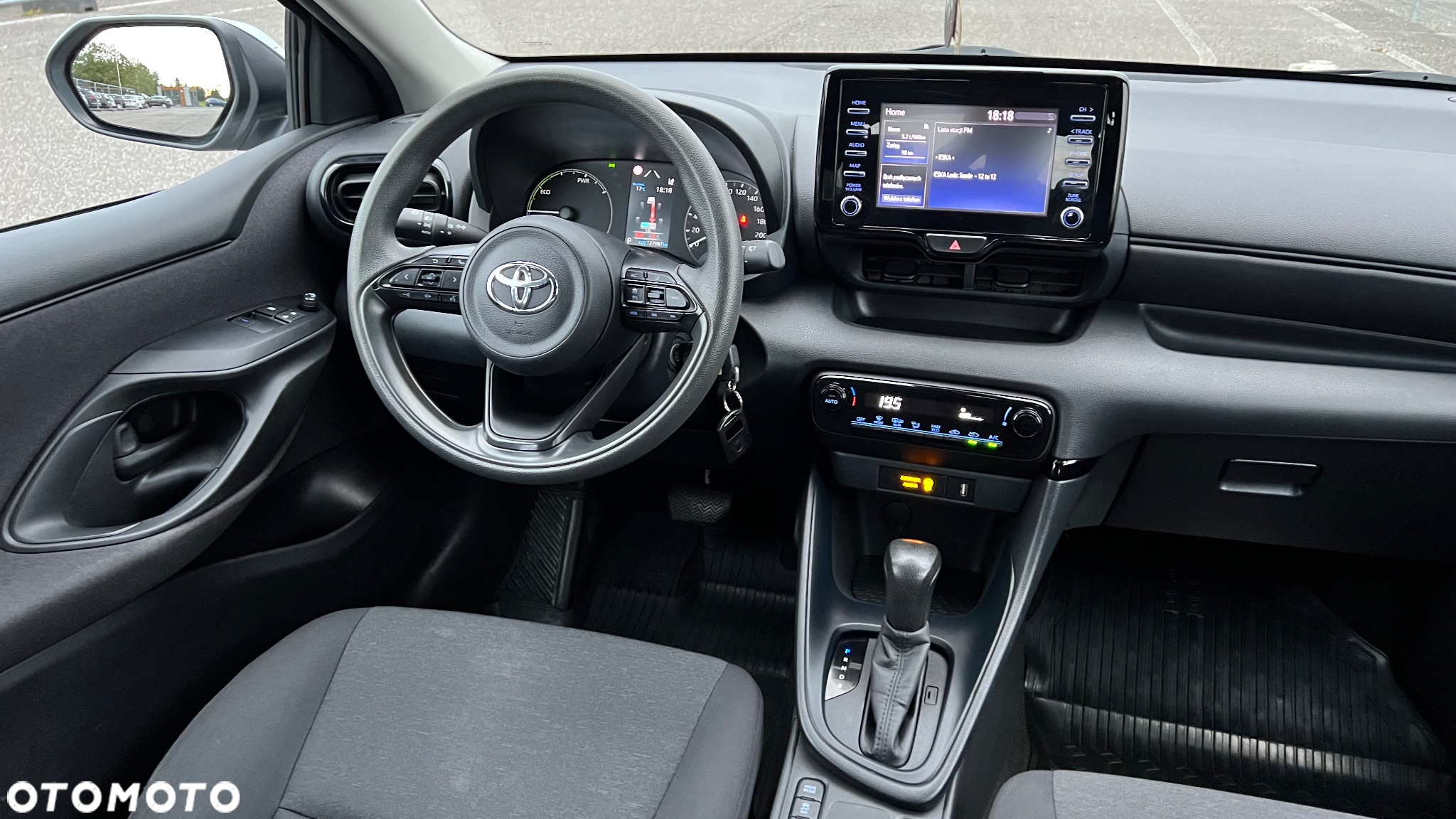 Toyota Yaris Hybrid 1.5 Active - 10
