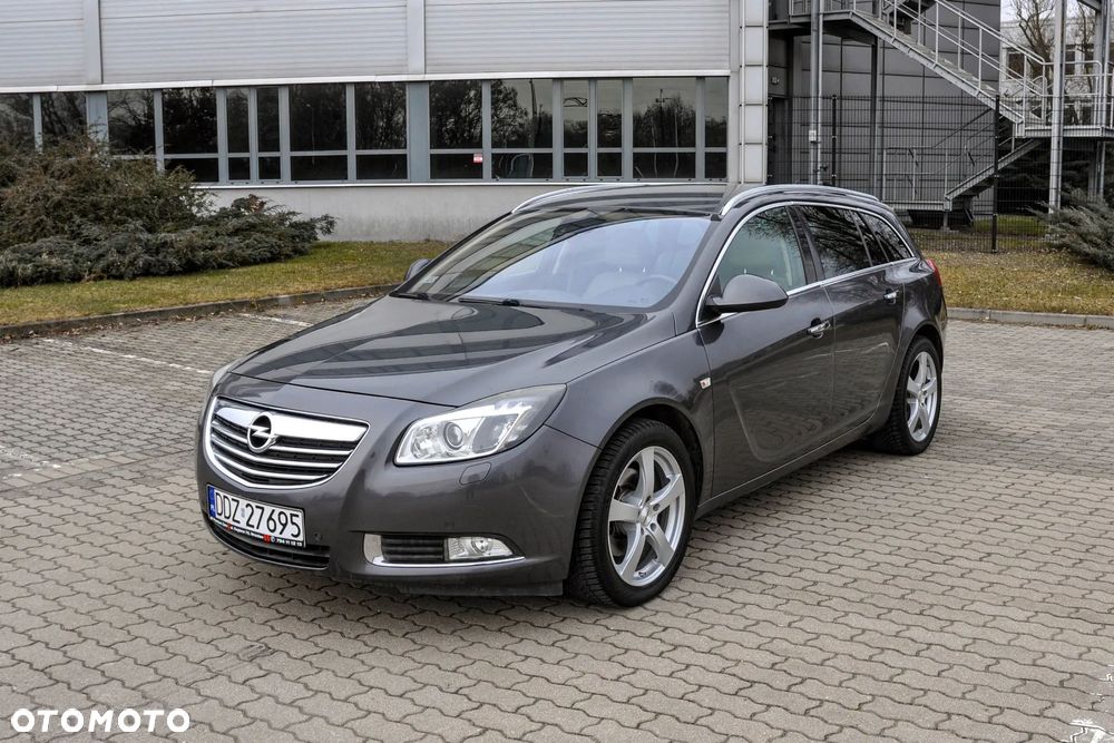 Opel Insignia - 1