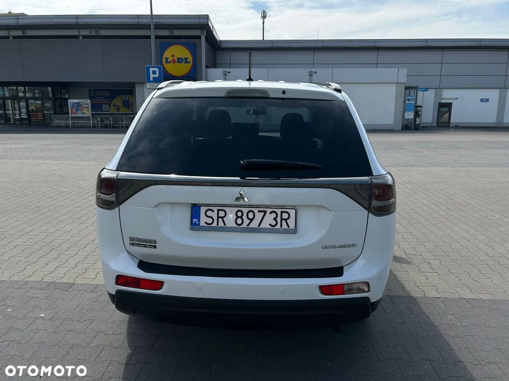 Mitsubishi Outlander 2.2 DID Instyle Navi - 7