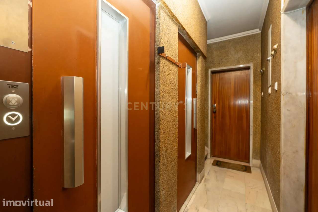 Apartamento T2  COM PARQUEAMENTO em São Domingos de Benfica, Lisboa - Grande imagem: 4/31