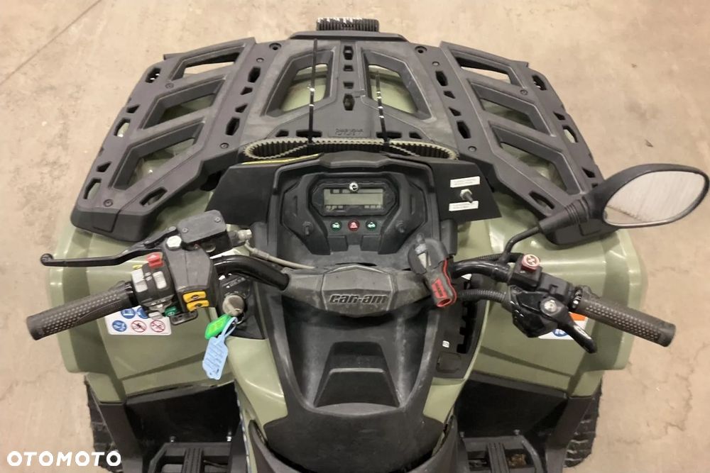 Can-Am Outlander Max - 8