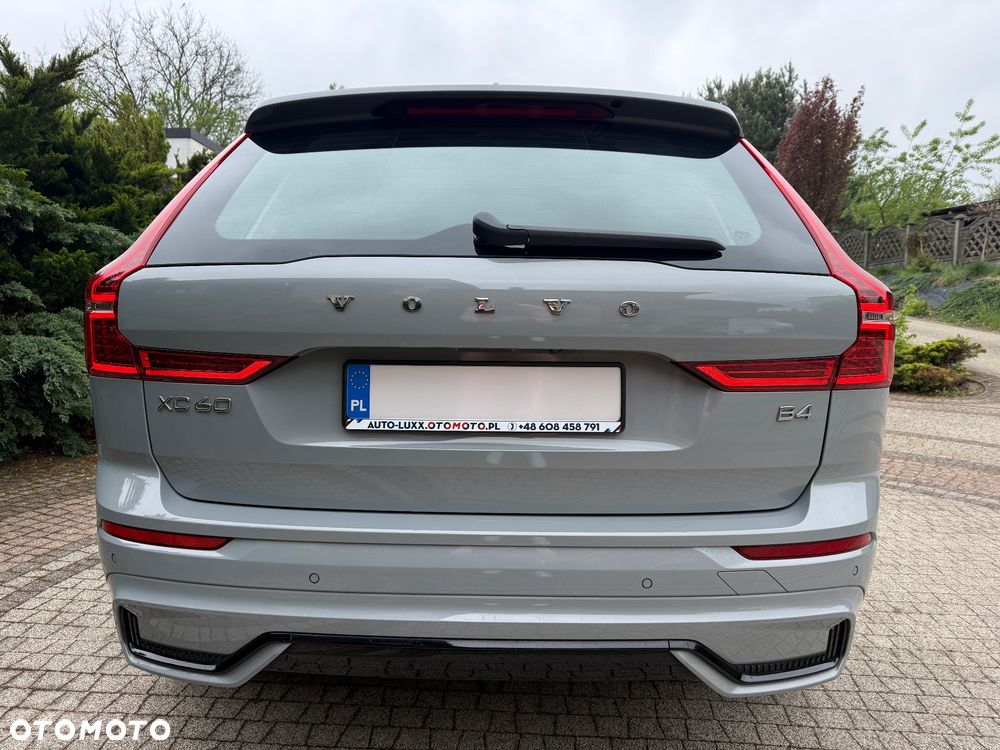Volvo XC 60 B4 D Ultimate Dark - 20