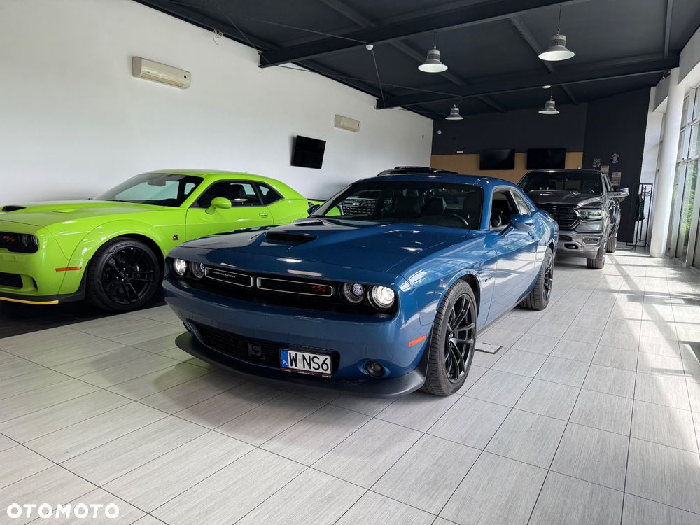 Dodge Challenger 5.7 R/T - 33