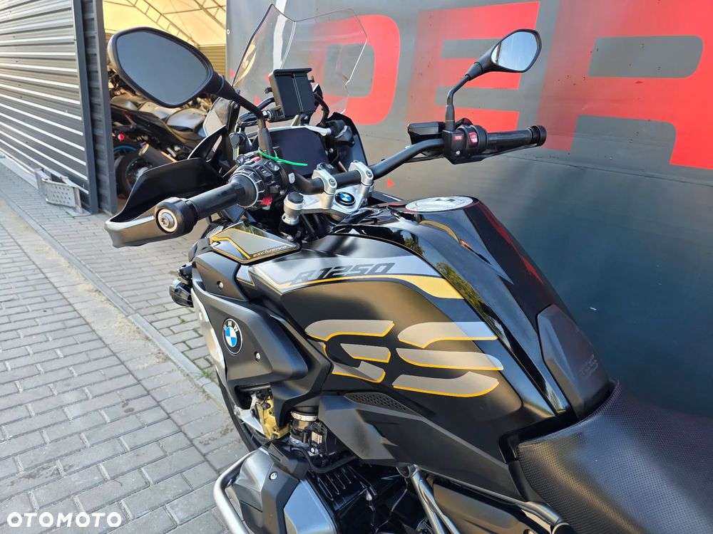 BMW R - 9