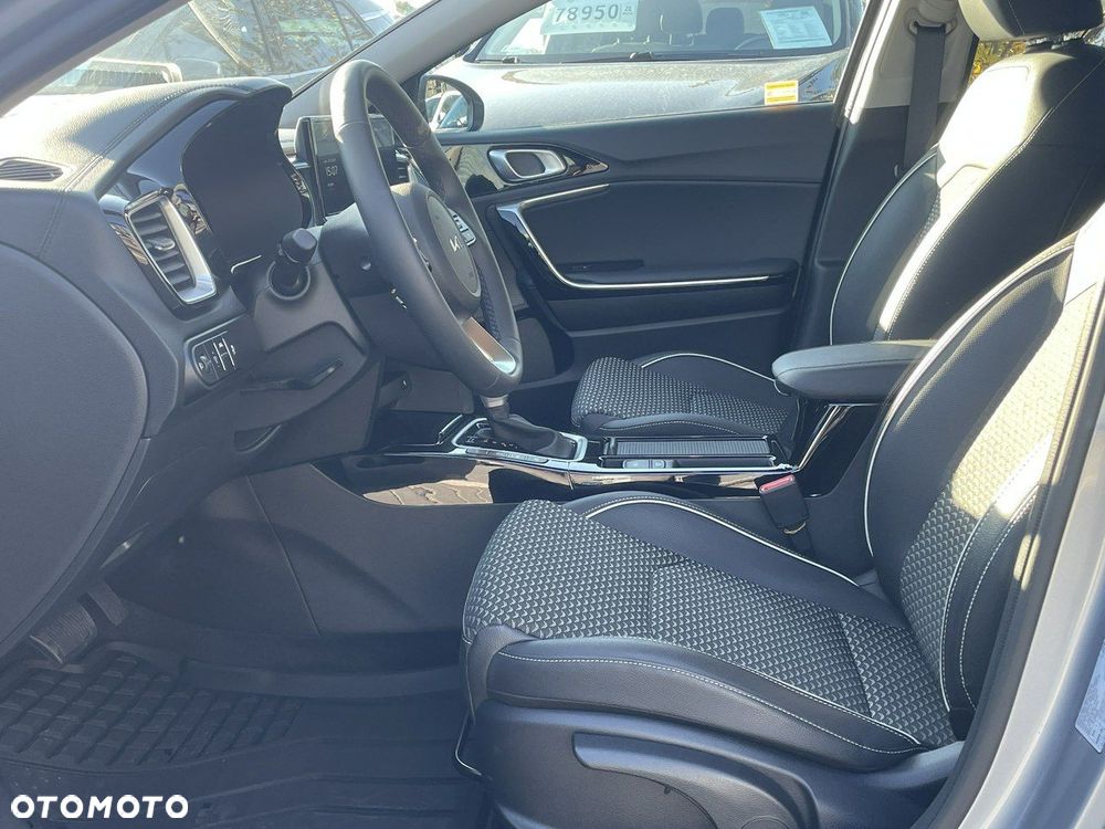 Kia XCeed 1.5 T-GDI Business Line DCT - 10