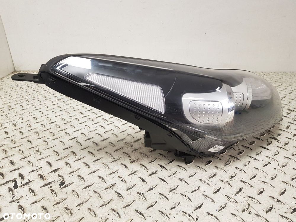 KIA SPORTAGE 4 IV 16- LAMPA PRAWA PRZEDNIA H7 + LED IGŁA 92102-F1010 - 4
