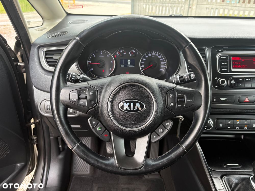 Kia Carens 1.7 CRDi Spirit - 32