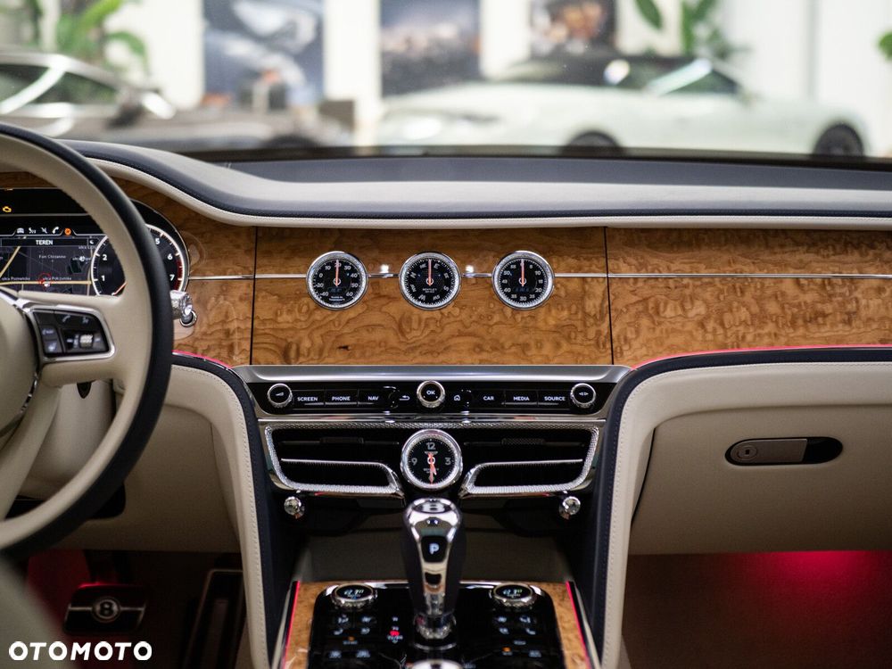 Bentley Flying Spur - 14