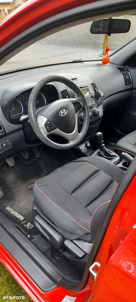 Hyundai i30 1.4 Blue Classic - 12