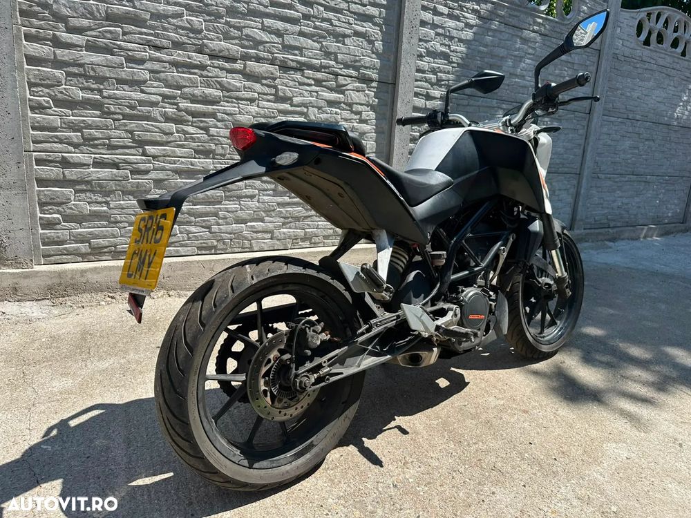 KTM 200 Duke - 2