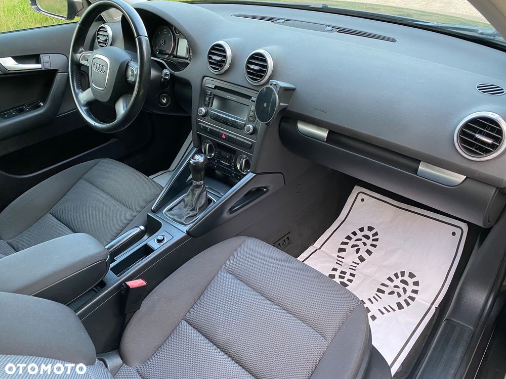 Audi A3 Sportback 2.0 TDI Ambiente - 14