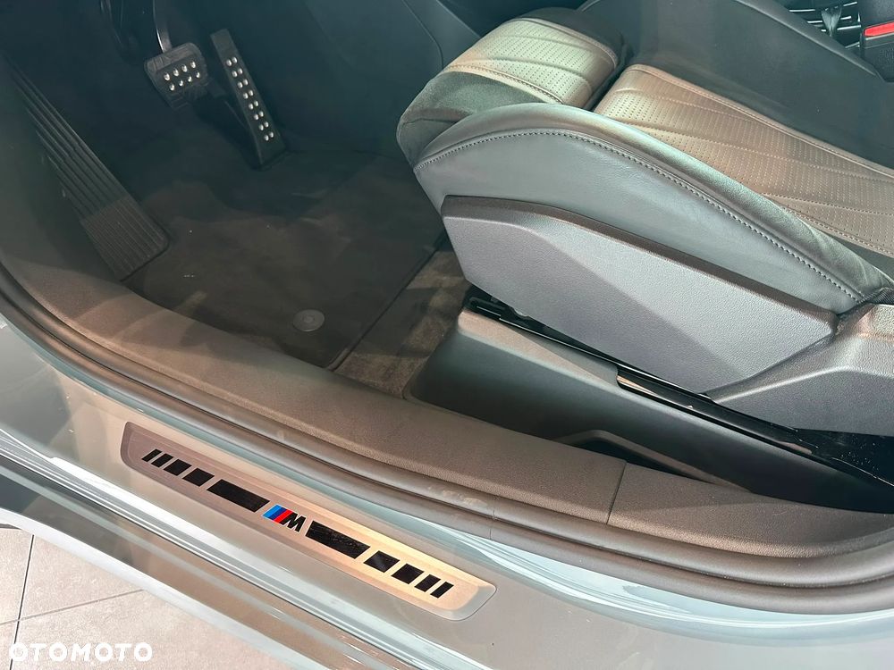 BMW iX3 - 17