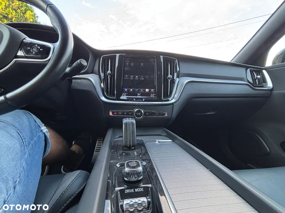 Volvo V60 B4 D Geartronic RDesign - 22