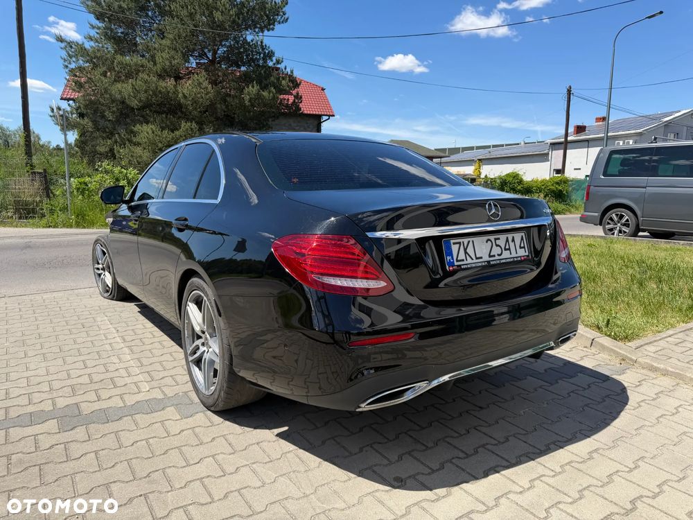 Mercedes-Benz Klasa E 220 d 4-Matic 9G-TRONIC - 3