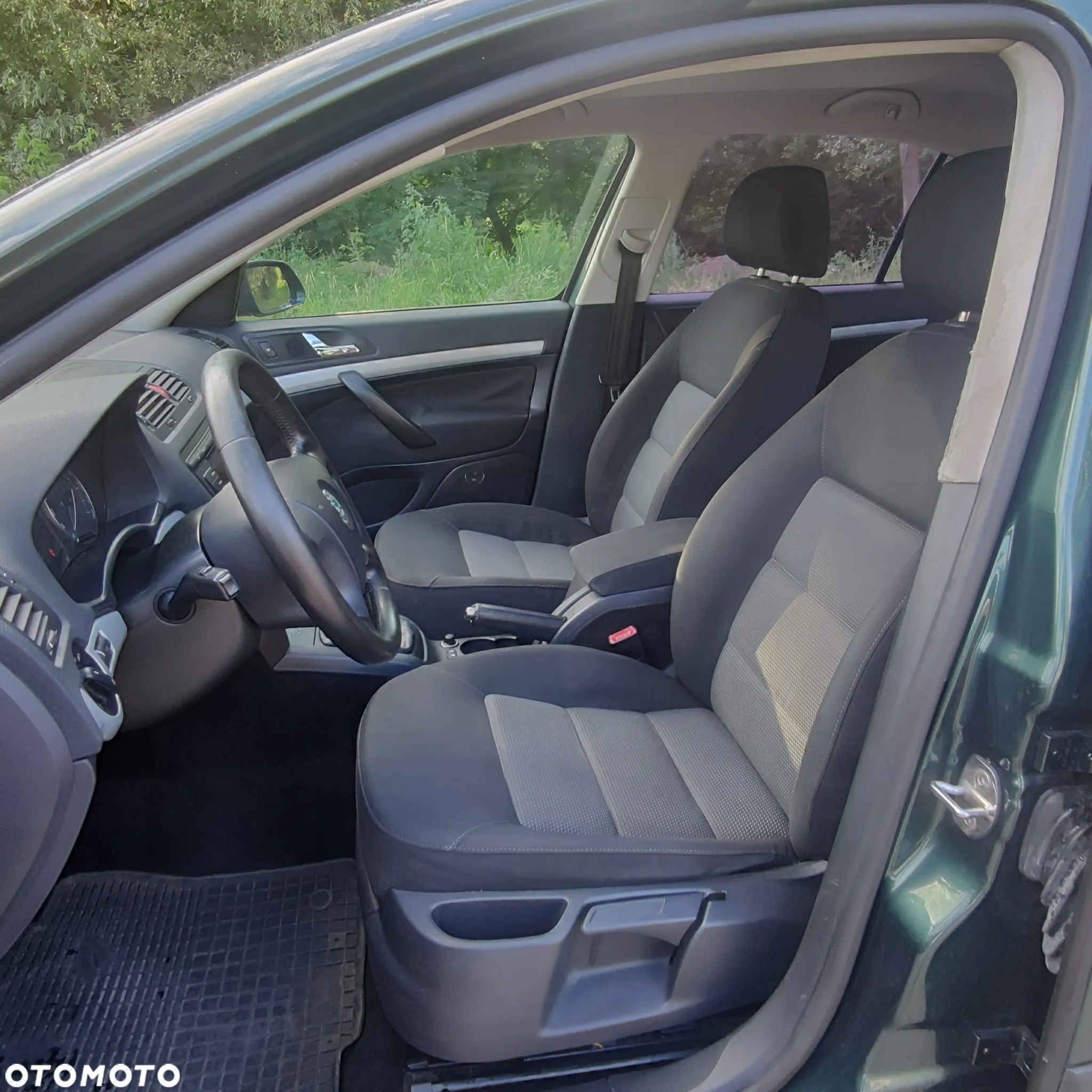 Skoda Octavia 1.6 Elegance - 34