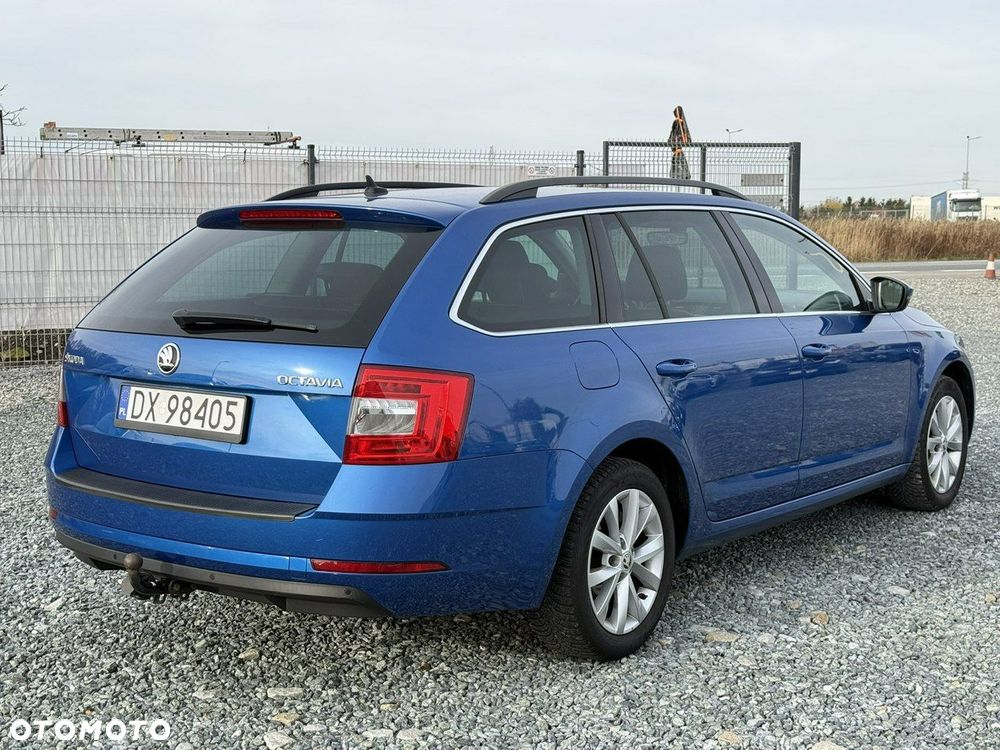 Skoda Octavia 1.6 TDI Ambition DSG - 9