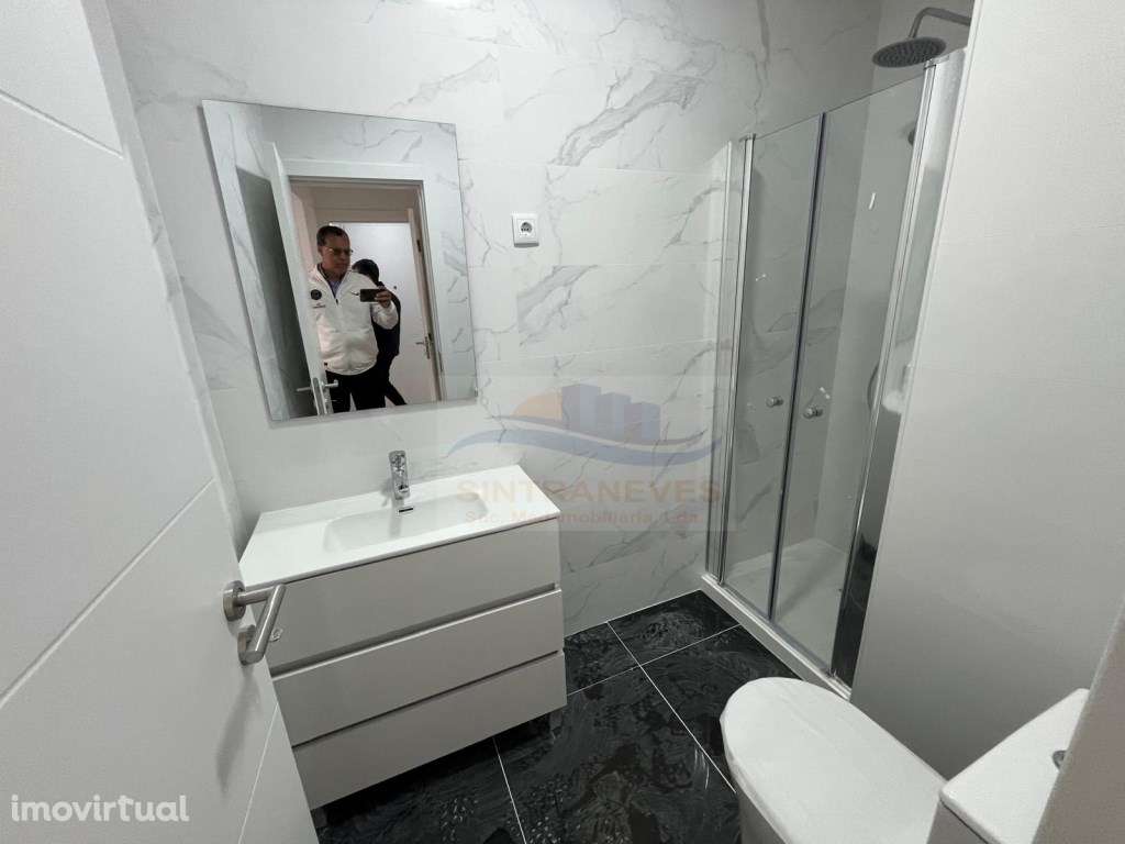 Apartamento T3 totalmente remodelado na Falagueira com 2 WC's 1 sui... - Grande imagem: 5/22