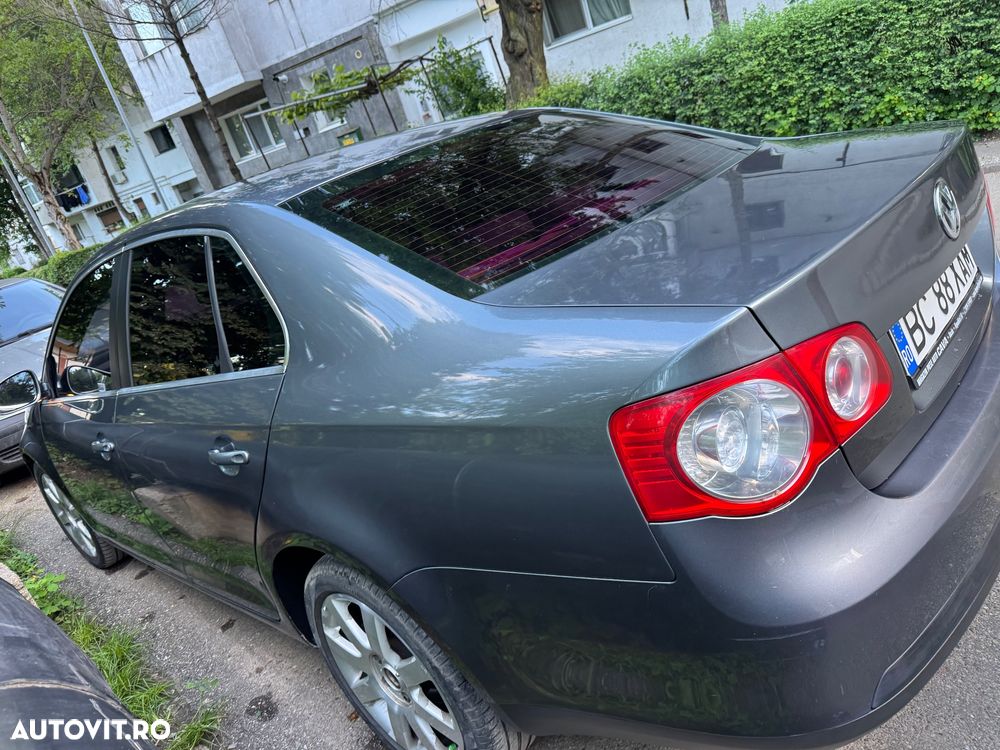 Volkswagen Jetta 1.9 TDI Comfortline - 3