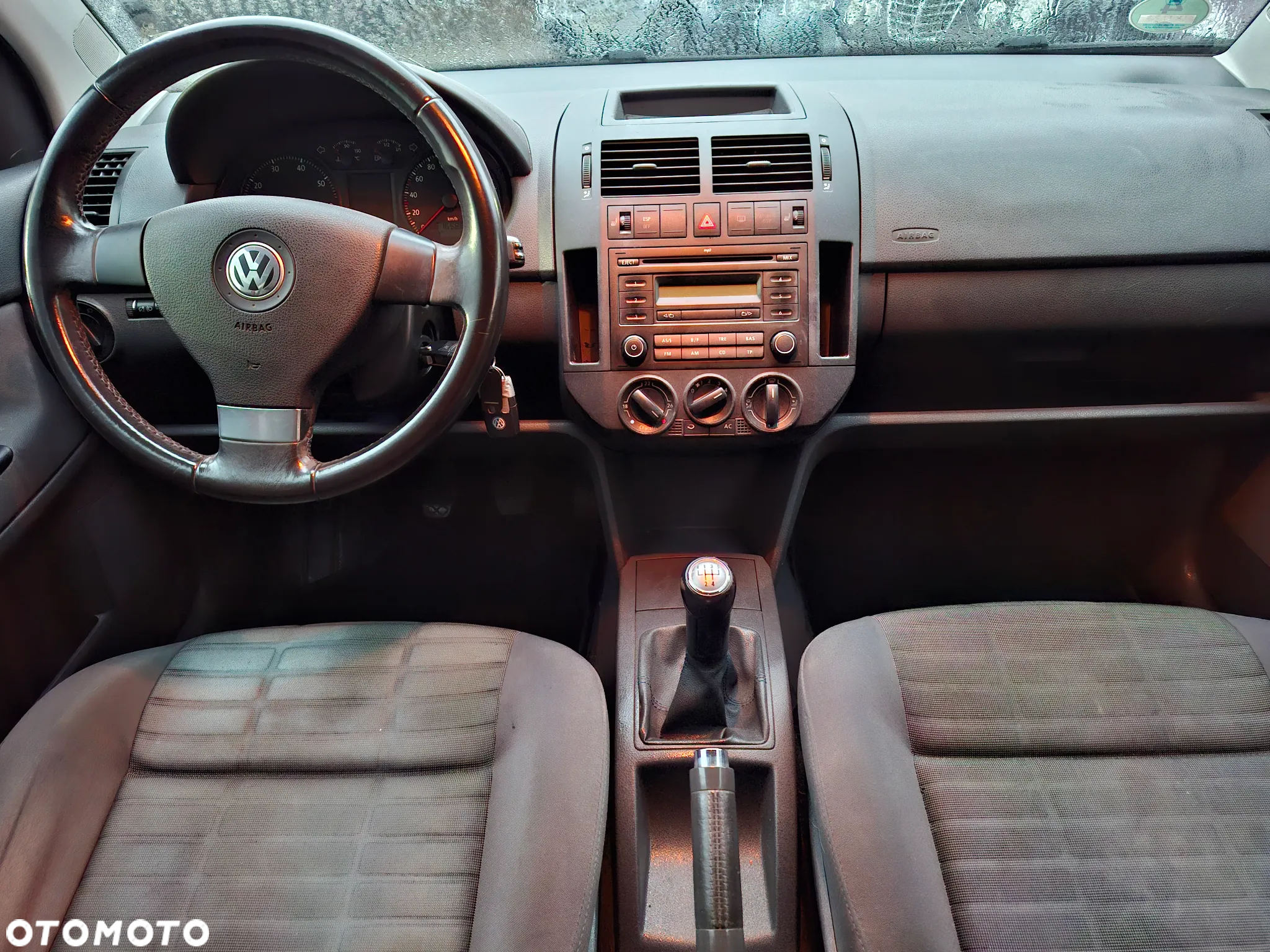 Volkswagen Polo 1.2 Sportline - 36