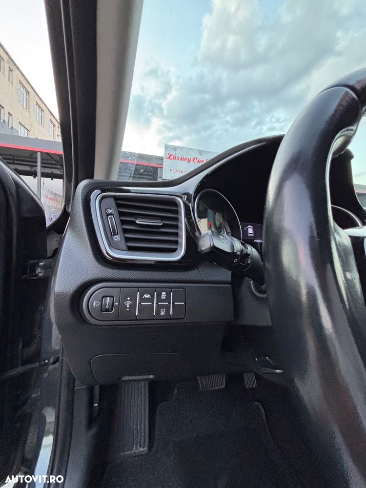 Kia XCeed 1.6 DSL MHEV HP 7DCT Style+ - 10