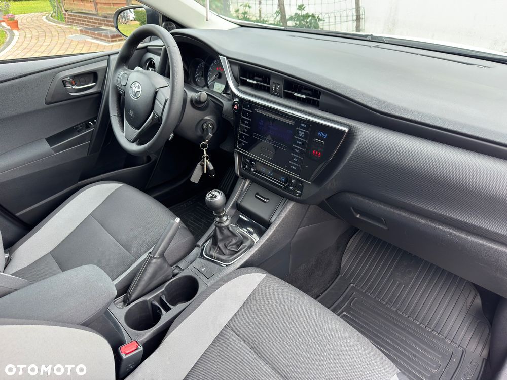 Toyota Auris 1.33 VVT-i Active - 27