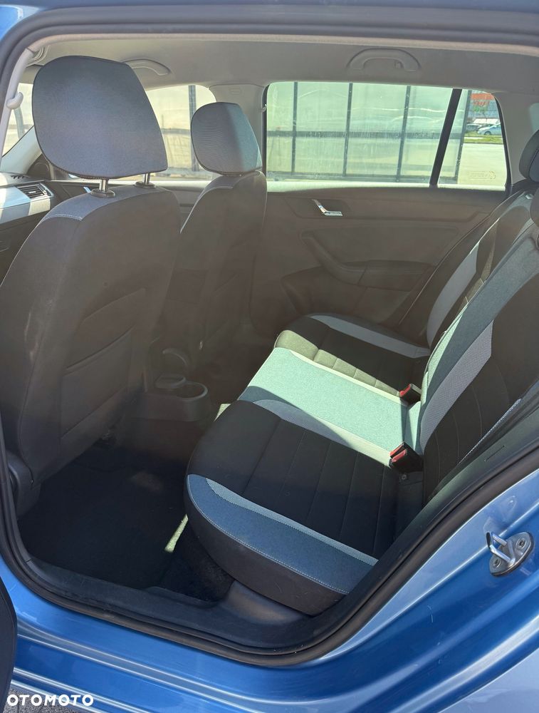 Skoda RAPID 1.2 TSI Ambition - 16